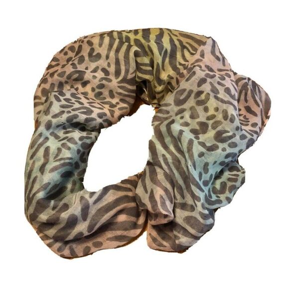 Vintage SCARF Shawl 19x68 Sheer Large Pastel Print Leopard Zebra Print Rectangle - Picture 3 of 4